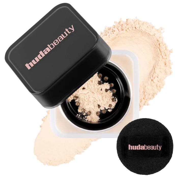 Розсипчастая пудра HUDA BEAUTY Easy Bake Blurring Loose Baking & Setting Powder - Pound Cake 6 г